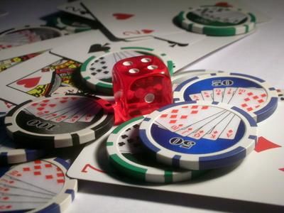 Super Jackpot پر آن لائن سلاٹس کے بارے میں