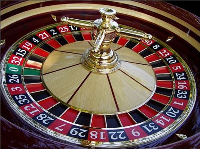Super Jackpot کھلاڑیوں کے لیے لائیو کیسینو سیکشن